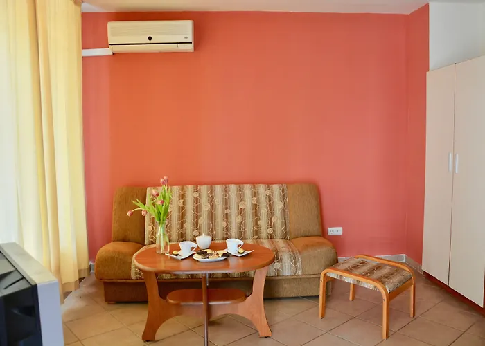 Rainbow 2 Complex 3*