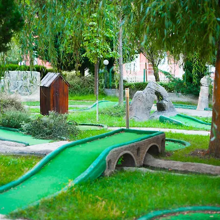Rainbow 2 Complex 3* Sluneční pobřeží