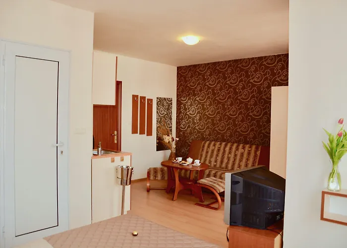 Rainbow 2 Complex Hotell Slăntjev Brjag