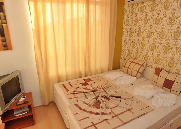 Rainbow 2 Complex 3* Солнечный берег