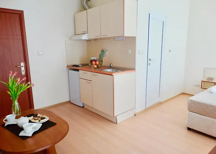 Отель Rainbow 2 Complex 3*